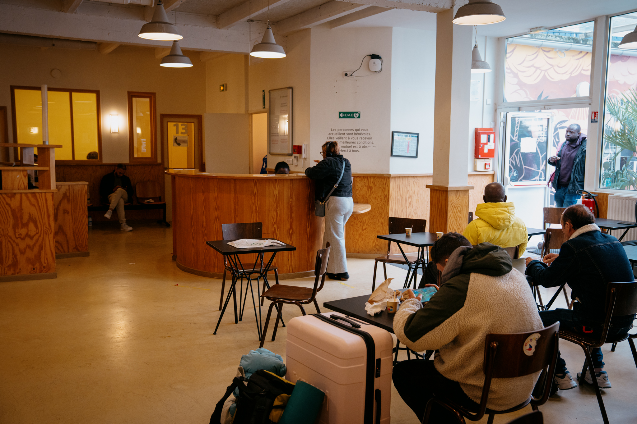 Photo de personnes accompagnées installées dans l'Espace Solidarité Ramey