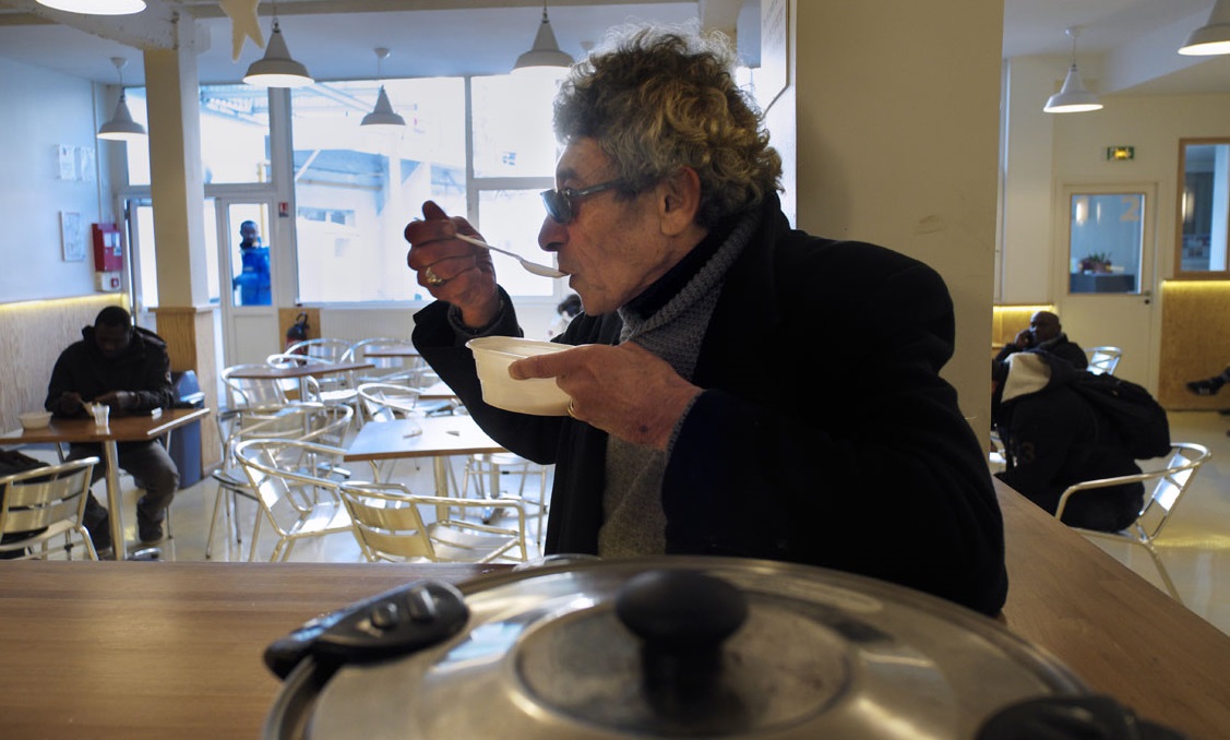 photo.png Distribution de soupe à l'accueil de jour pendant la vague de froid.