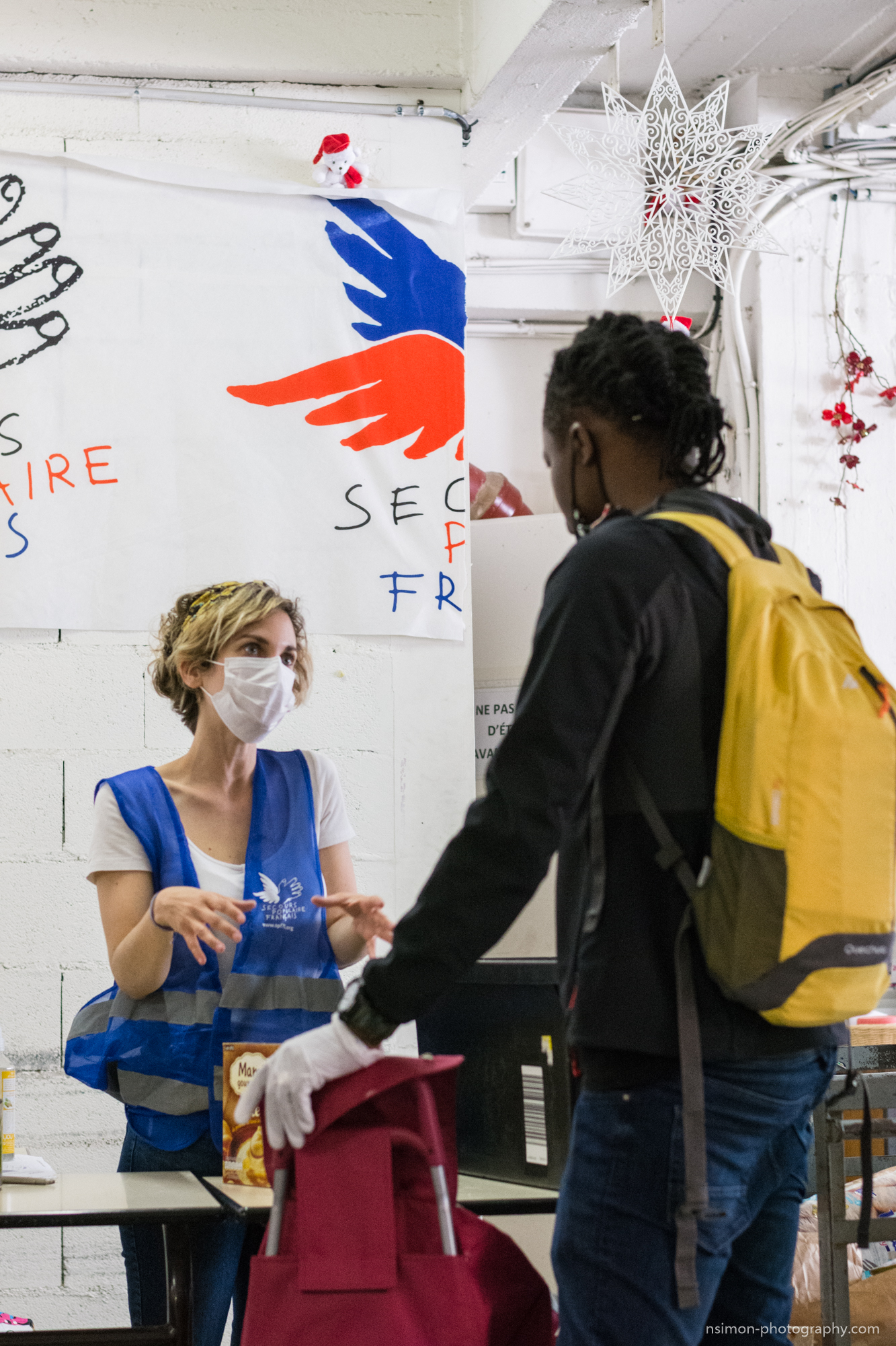 Distribution alimentaire à Montcalm (18e arr.)