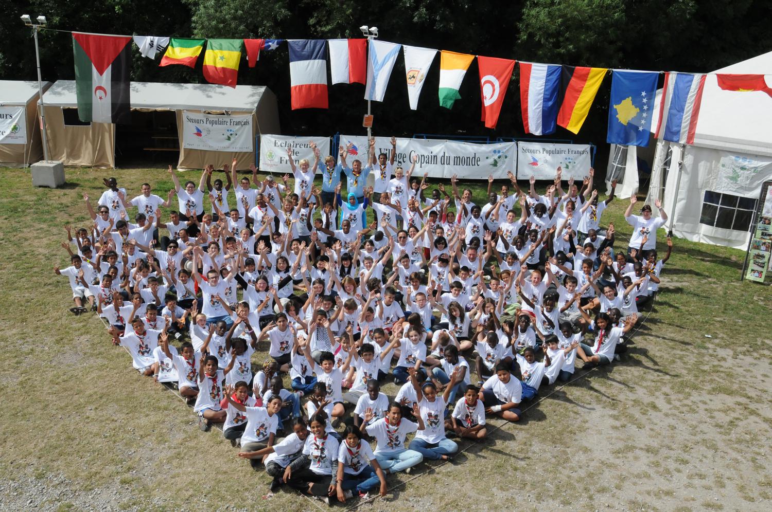 logo.png village copains du monde