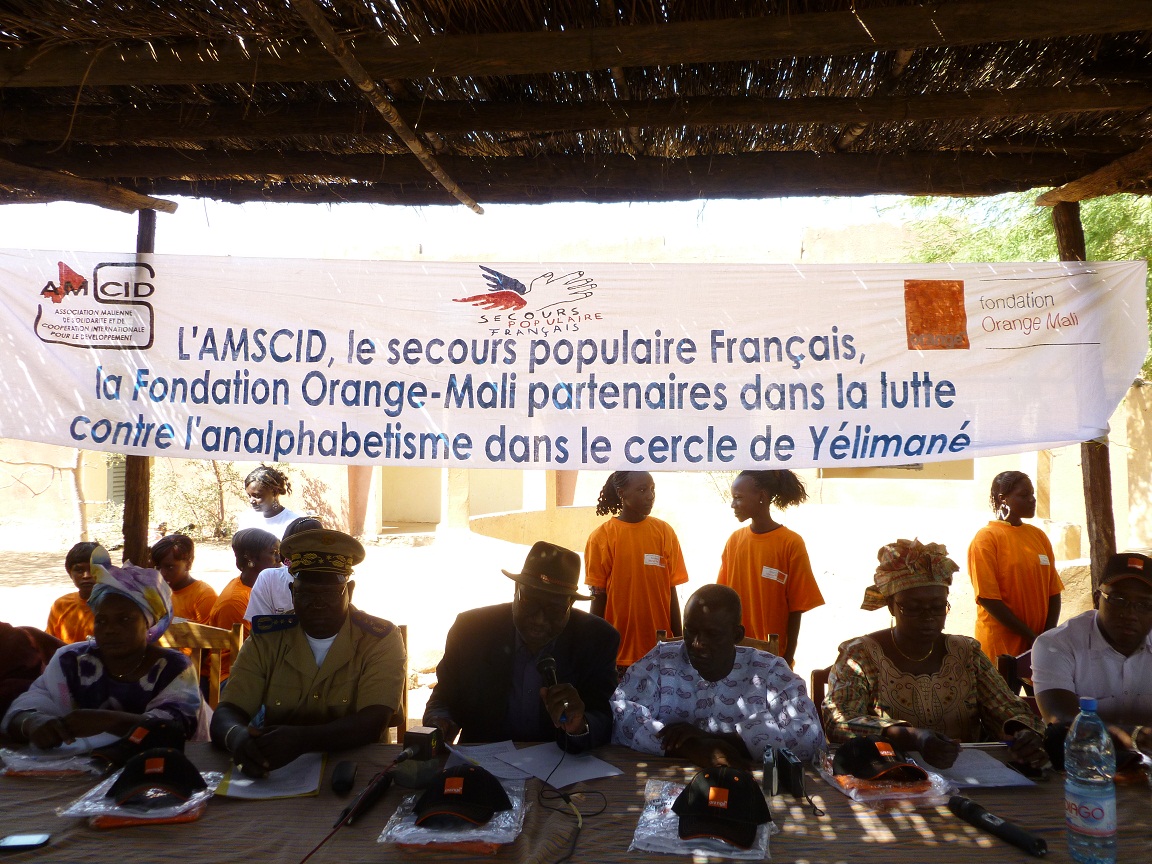 Le Secours populaire inaugure le programme d'alphabétisation et de formation des femmes maraîchères au Mali