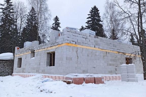 Le centre d'accueil en construction