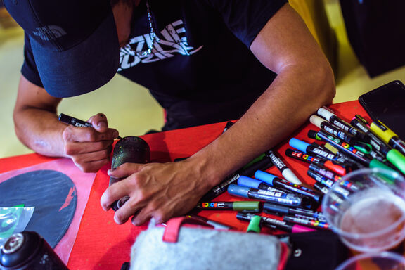 Customisation - StreetartxSecoursPop