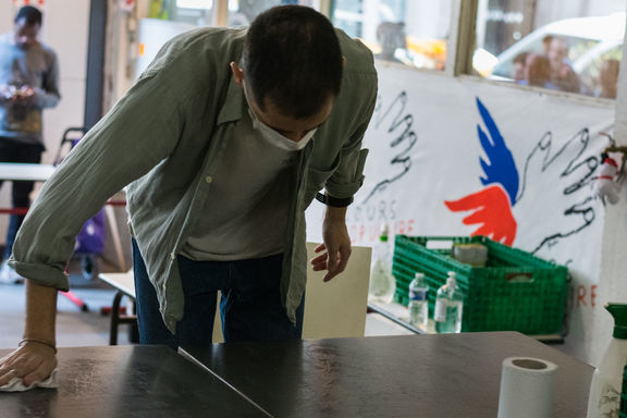 protection sanitaire et gestes barrières au coeur de l'action du Secours Pop Paris