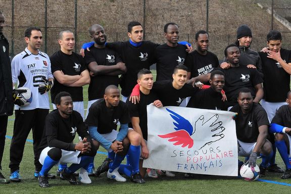 l'équipe pose devant les photographes!