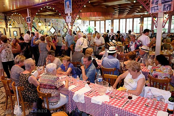 Un repas festif pour nos seniors !