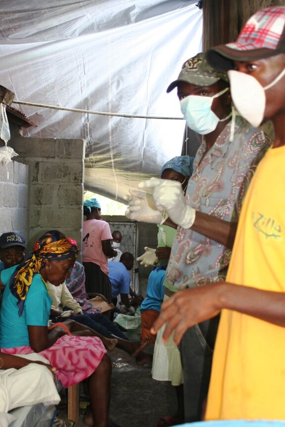 Le Secours populaire aide Haïti dans l'épidémie de Choléra qui s'est propagée suite au Séisme